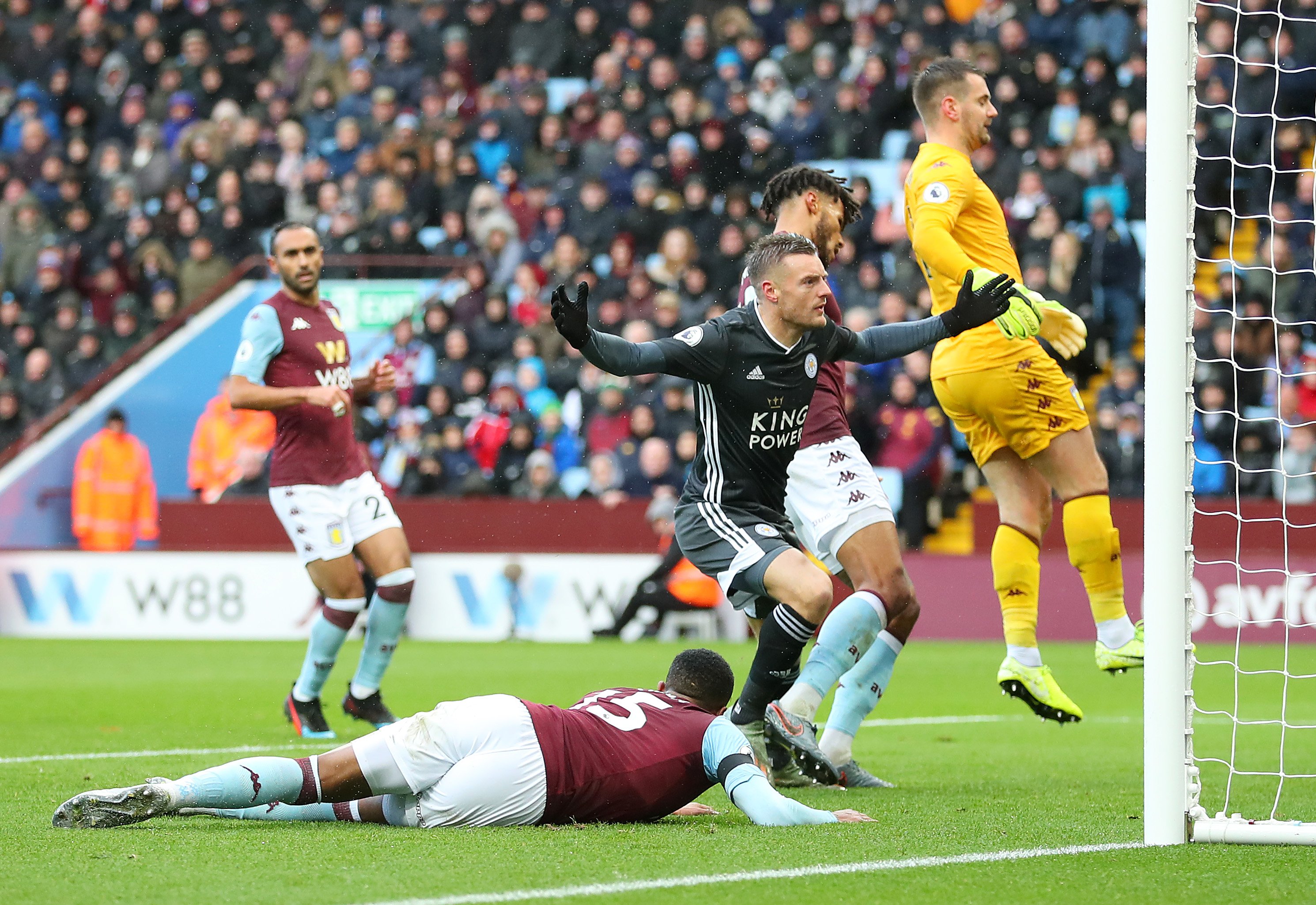 他曾在多次 他曾在多次